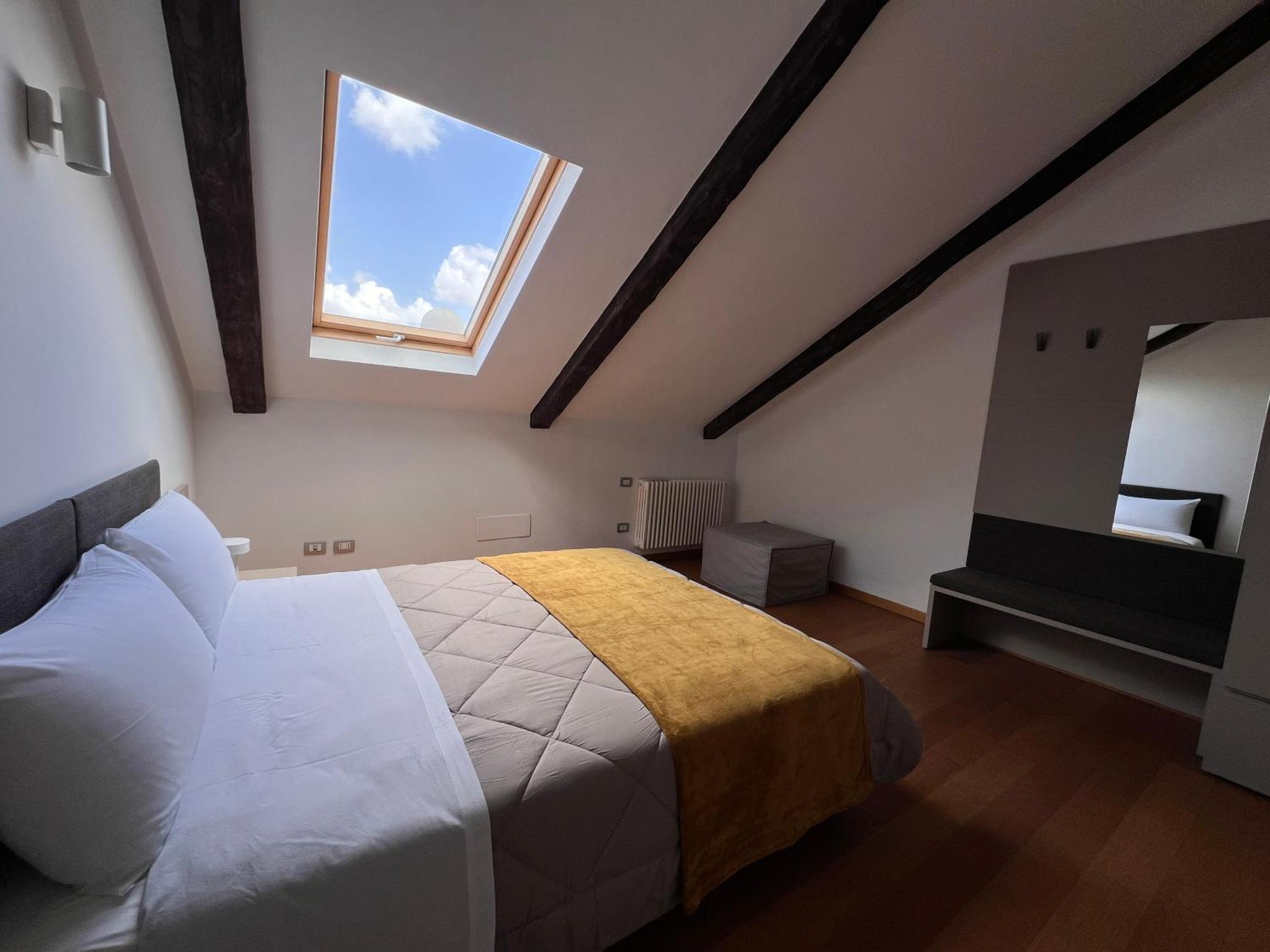 Unonoveuno Luxury Apartment Napoli Eksteriør bilde