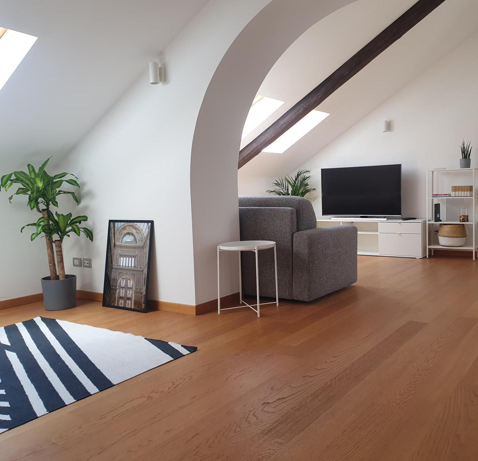 Unonoveuno Luxury Apartment Napoli Eksteriør bilde