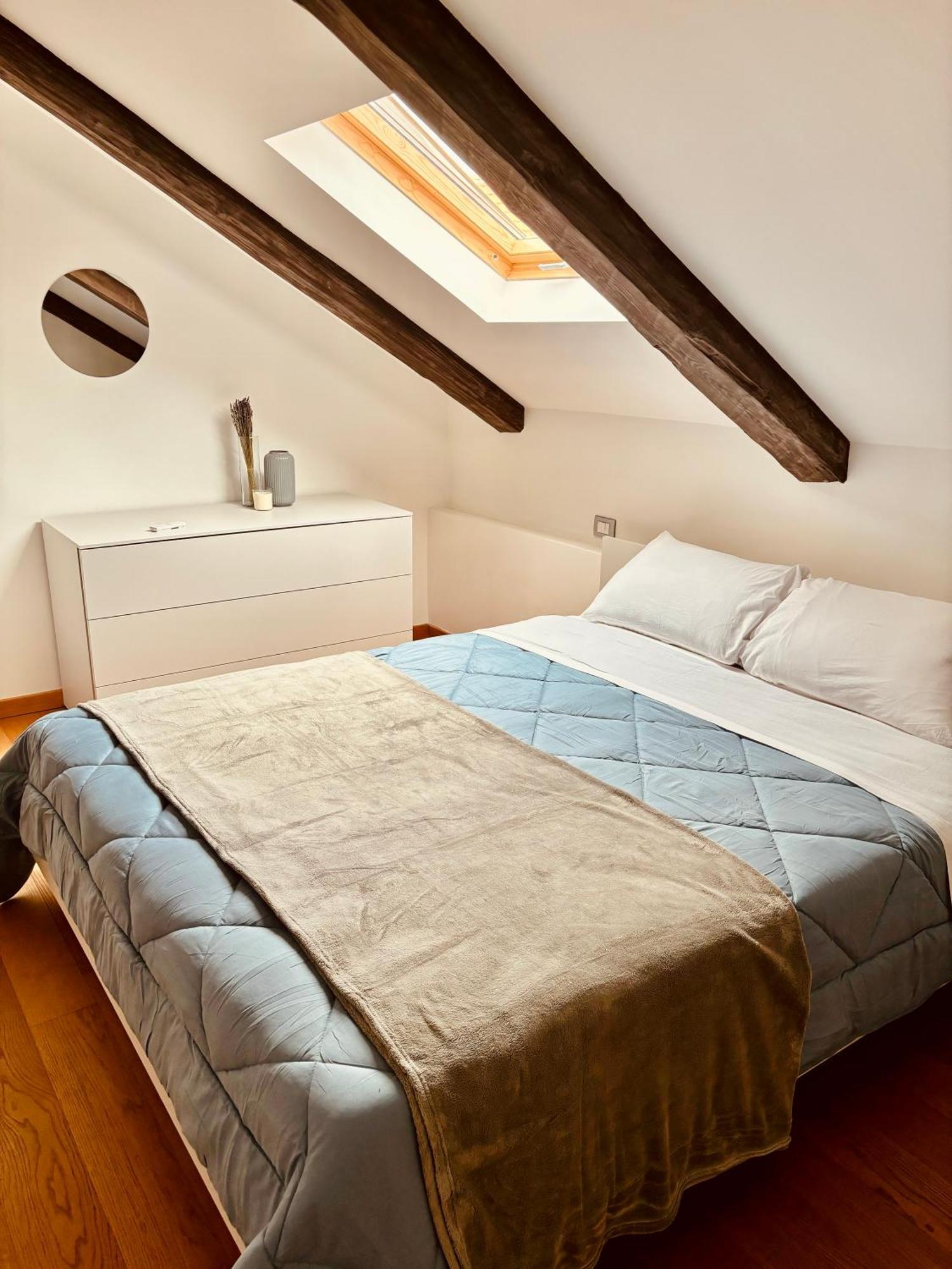 Unonoveuno Luxury Apartment Napoli Eksteriør bilde